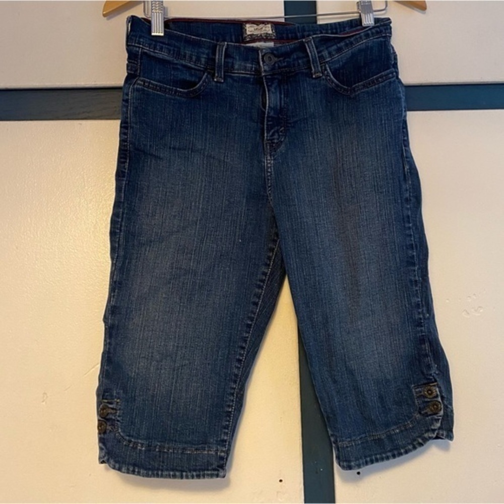 Levis Jeans Capris Women’s‎ Size 10P Perfectly Slimming 512 The Original Jean